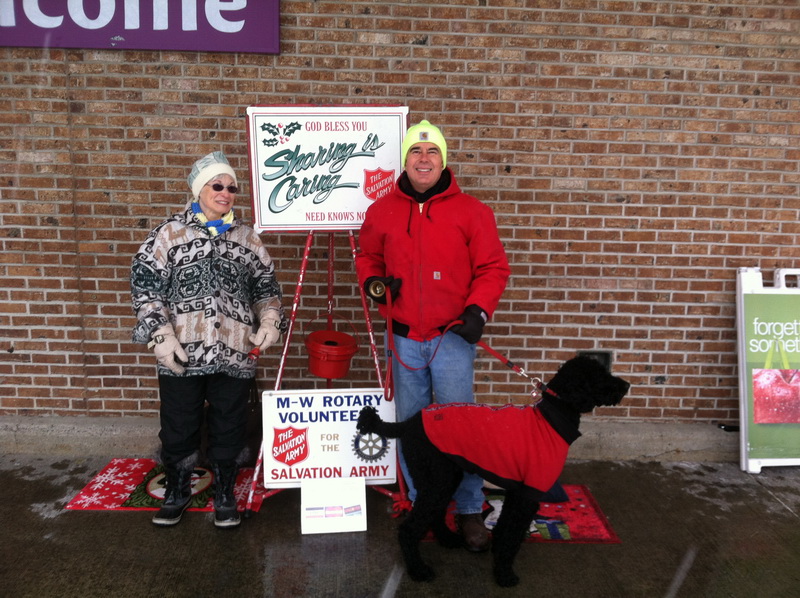 2013-12-14-01 Cliff Marcy salvation army bell ringing
